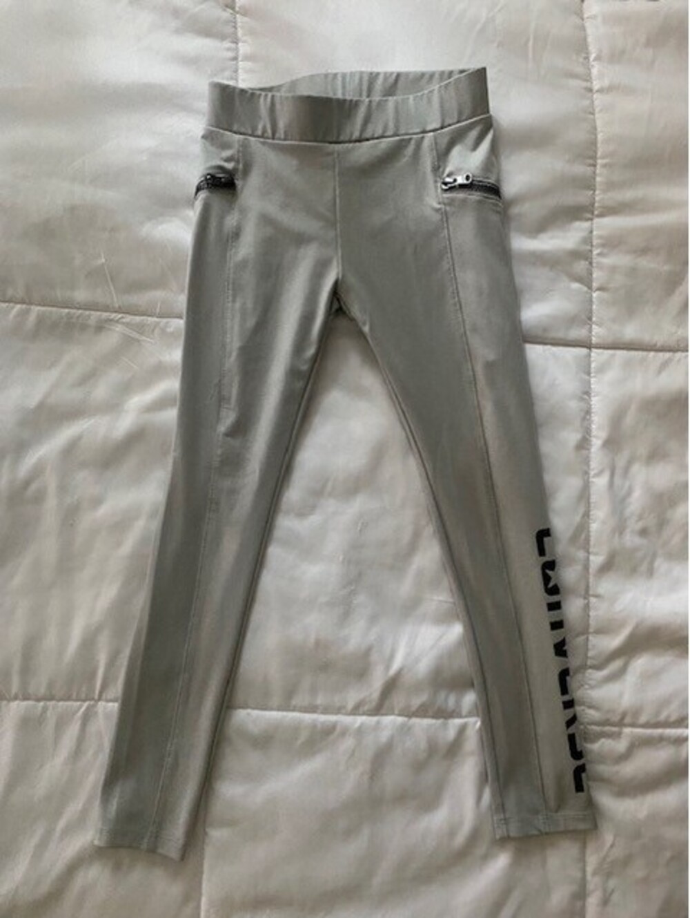 Converse Girls Gray Leggings with Zipper Pockets - Size Small 8 to 10 yrs.